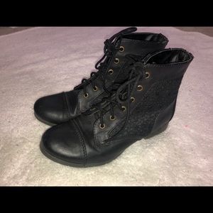 combat boots